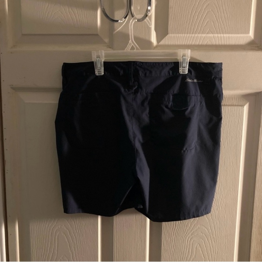 Eddie Bauer Ladies' Navy Summer Trail Shorts Size 8 - Picture 8 of 11